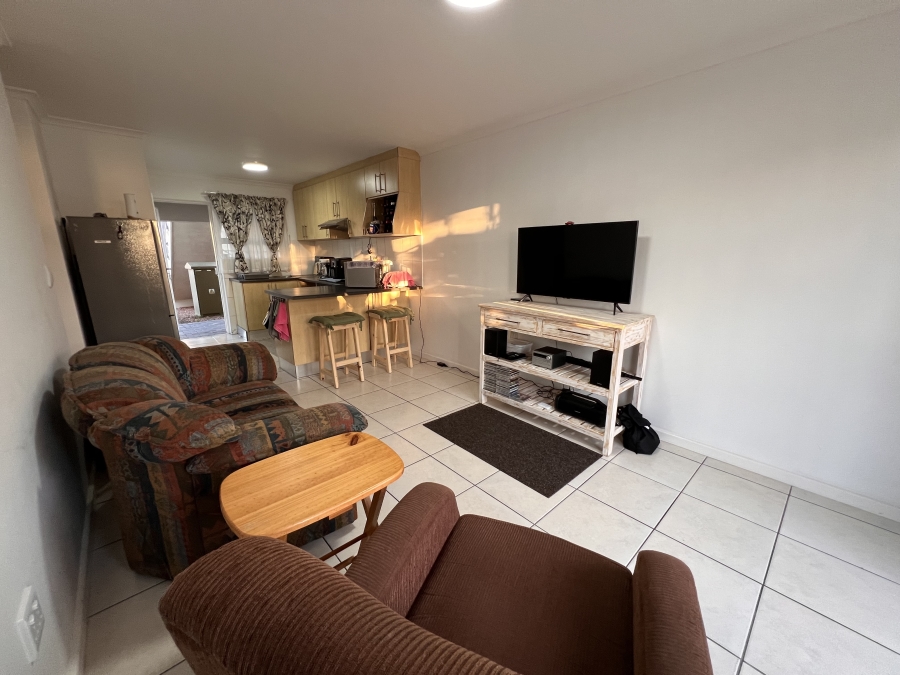 To Let 2 Bedroom Property for Rent in Melkbosstrand Central Western Cape